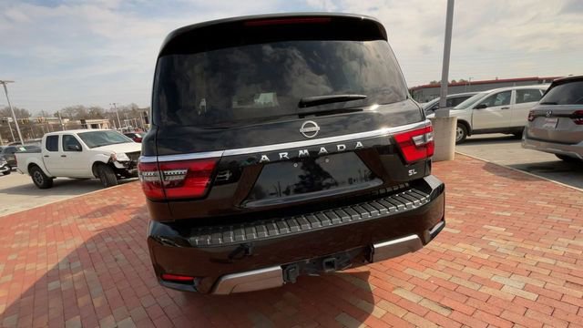 Used 2023 Nissan Armada SL w/ Captain's Chairs Package image 8