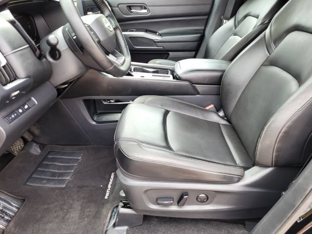 Certified 2026 Nissan Pathfinder SL FWD image 9