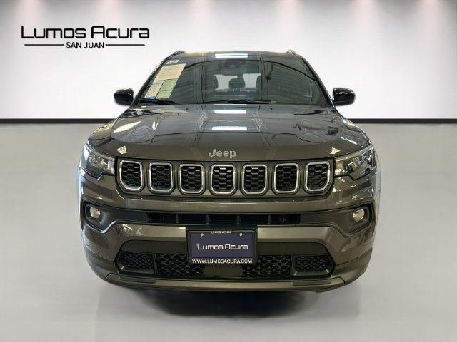 Used 2024 Jeep Compass Latitude AWD/4WD image 2