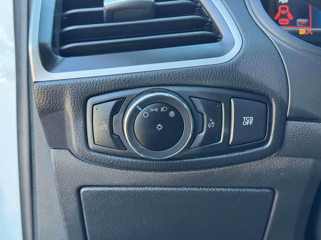 Used 2024 Ford Edge SEL image 19