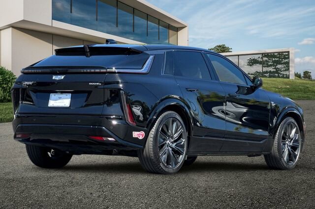Used 2024 Cadillac Lyriq Sport w/ LPO, Floor Liner Package AWD/4WD image 4