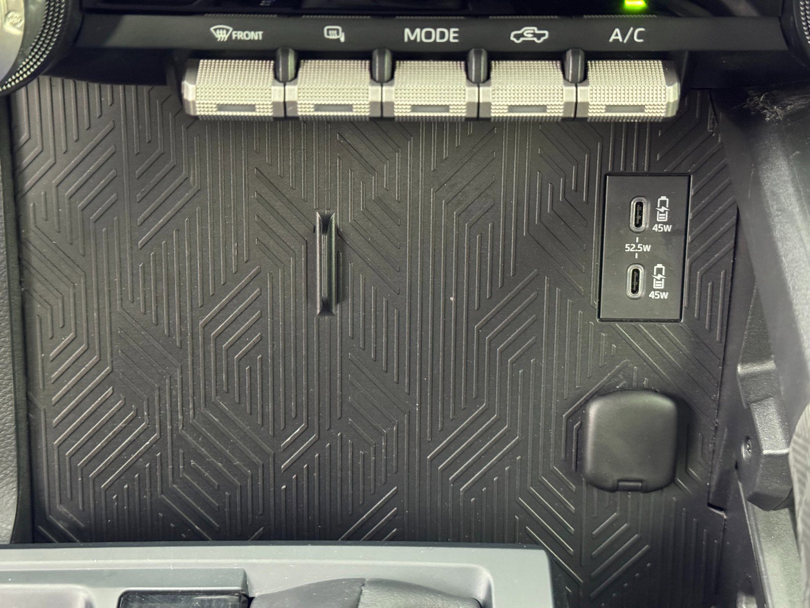 Used 2024 Toyota Tacoma SR5 image 28