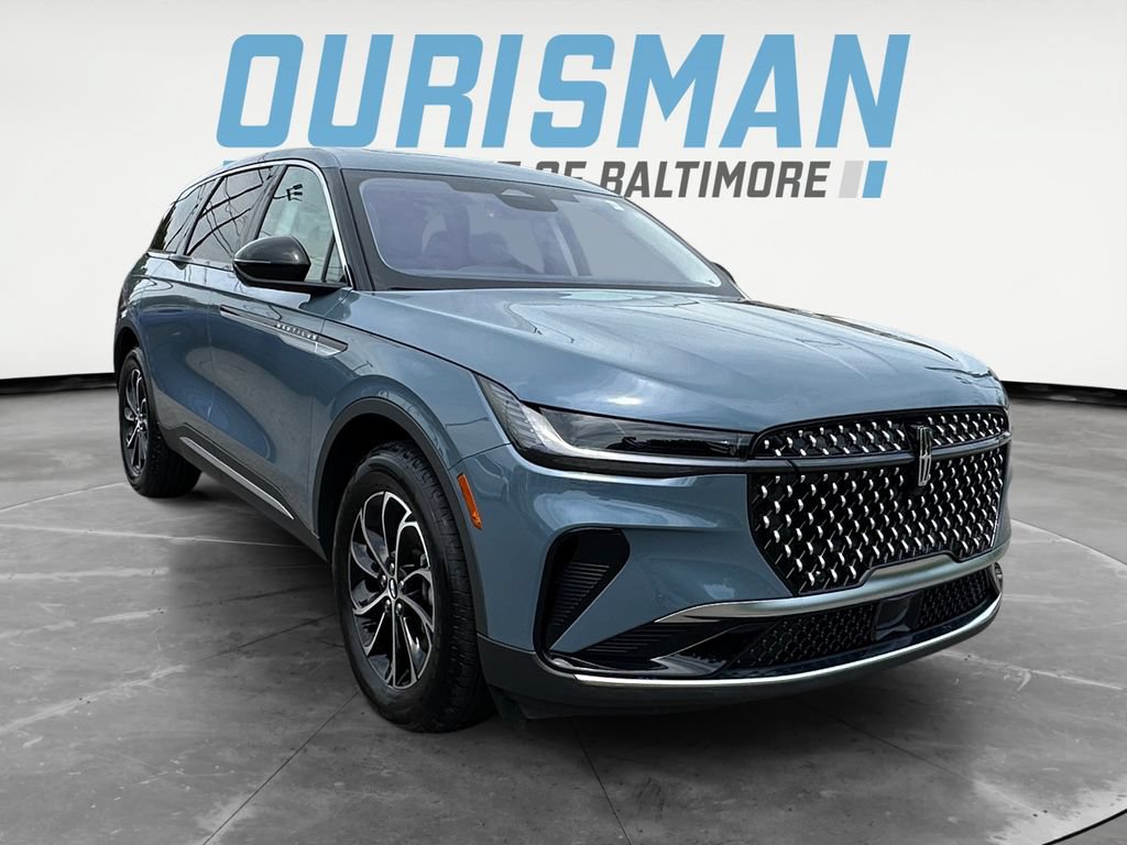 Used 2026 Lincoln Nautilus Premier w/ Equipment Group 102A AWD/4WD image 1