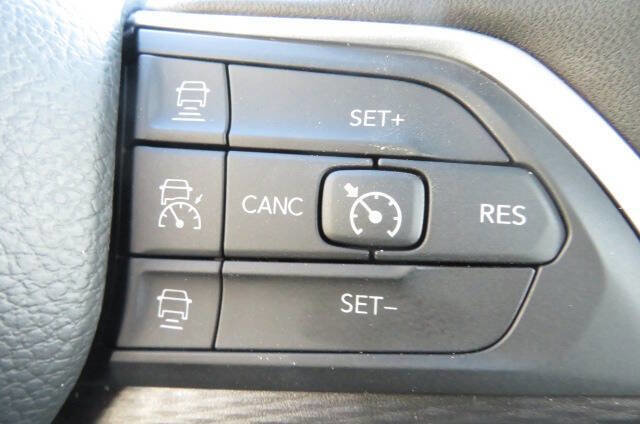 New 2025 Jeep Grand Cherokee L Laredo w/ Luxury Tech Group I image 28