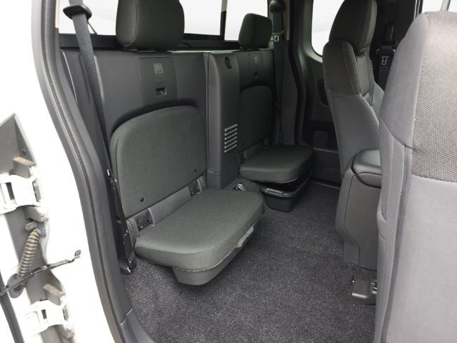 Used 2025 Nissan Frontier SV RWD image 36