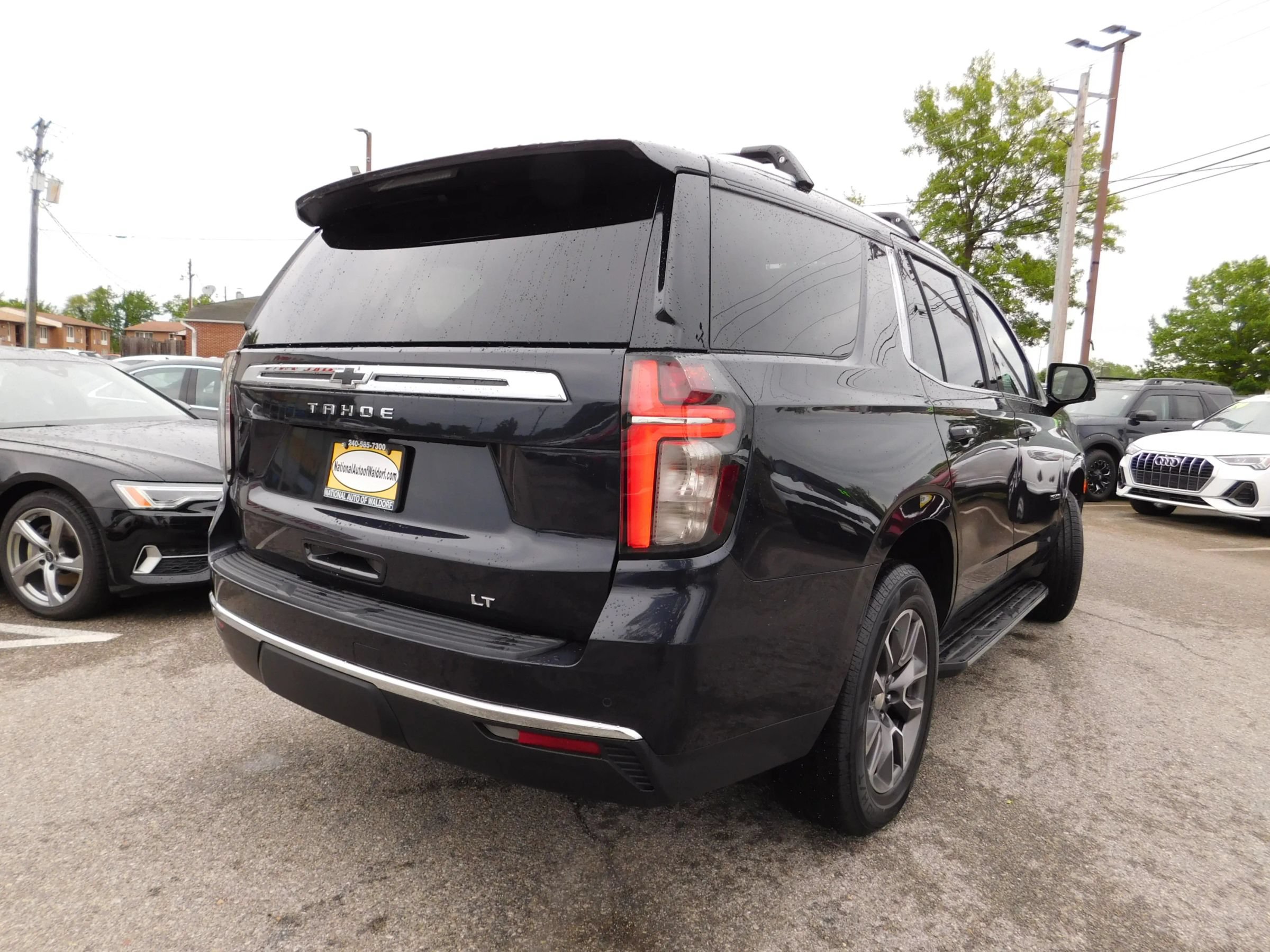 Used 2022 Chevrolet Tahoe LT w/ LT Signature Plus Package AWD/4WD image 5