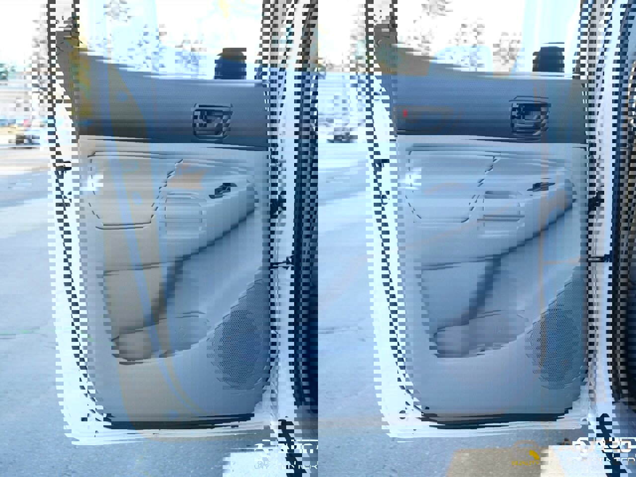 Used 2015 Toyota Tacoma 4x4 Double Cab image 21