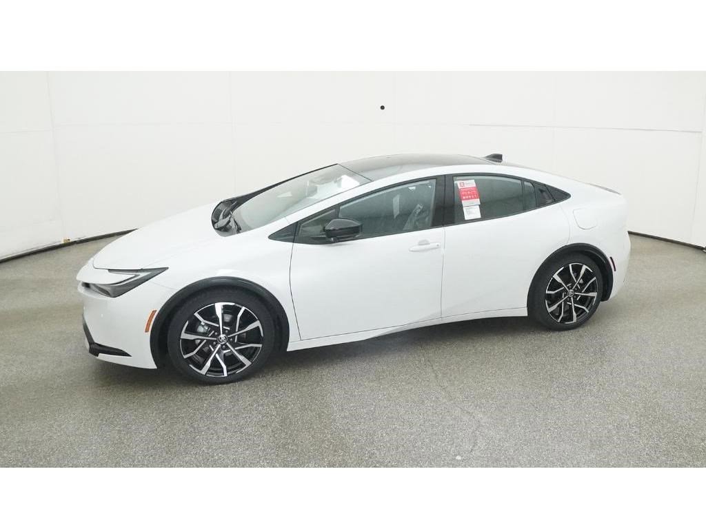 New 2026 Toyota Prius Plug-In Hybrid image 2