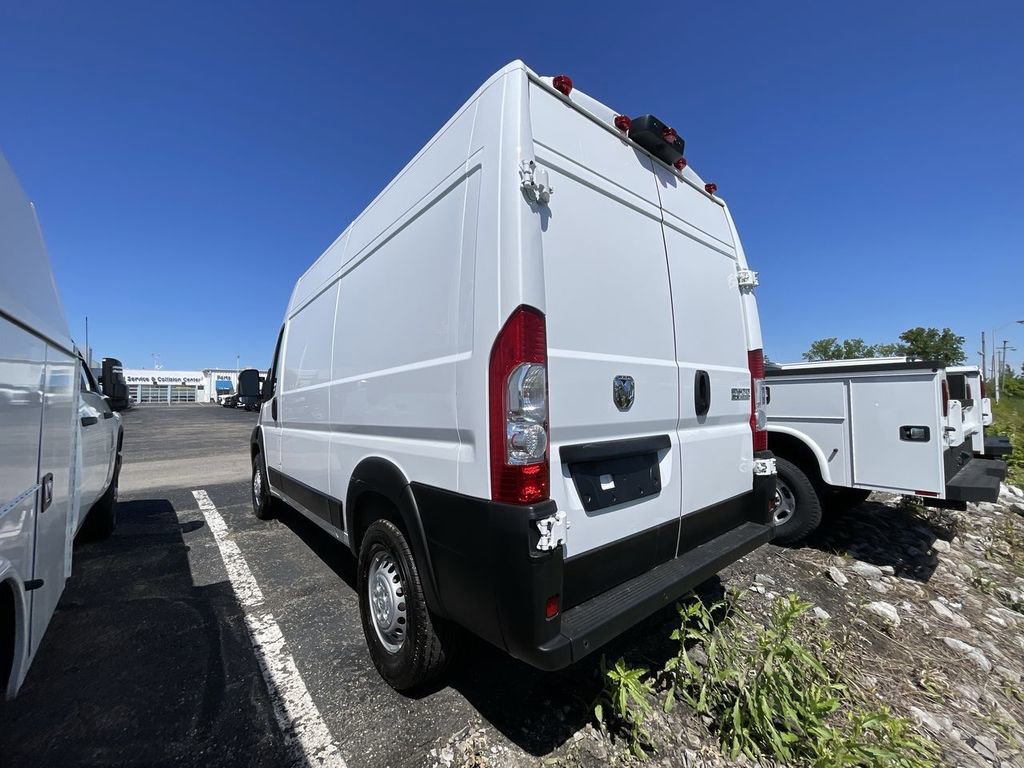 Used 2025 RAM ProMaster 2500 w/ Safety Group FWD image 4