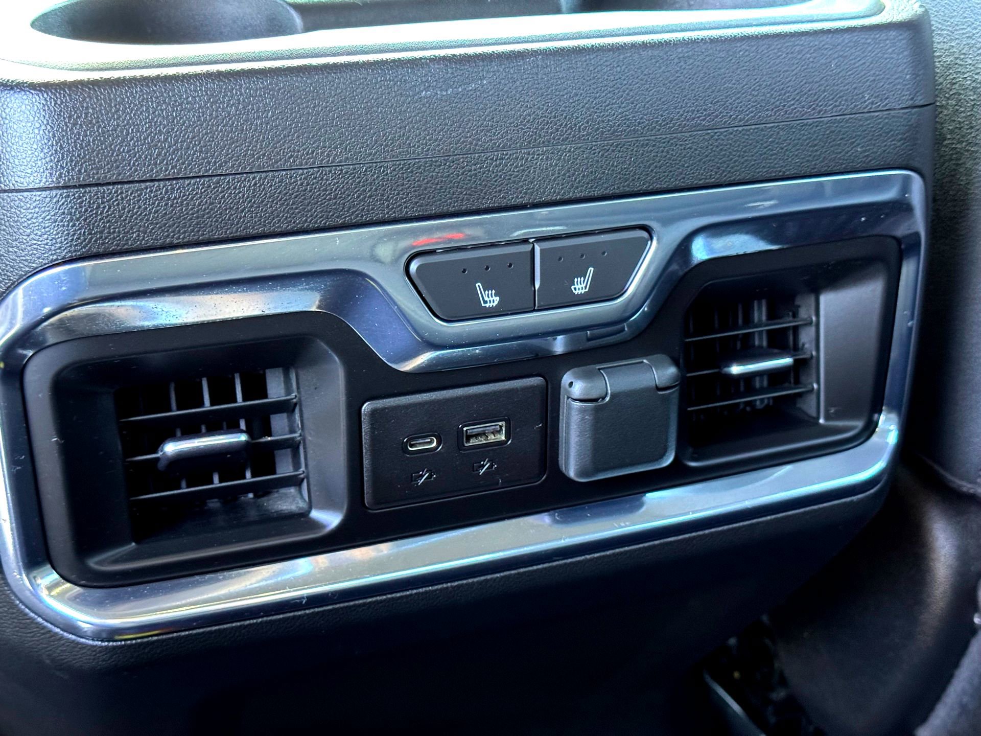 Used 2023 Chevrolet Silverado 2500 LTZ w/ LTZ Convenience Package image 22