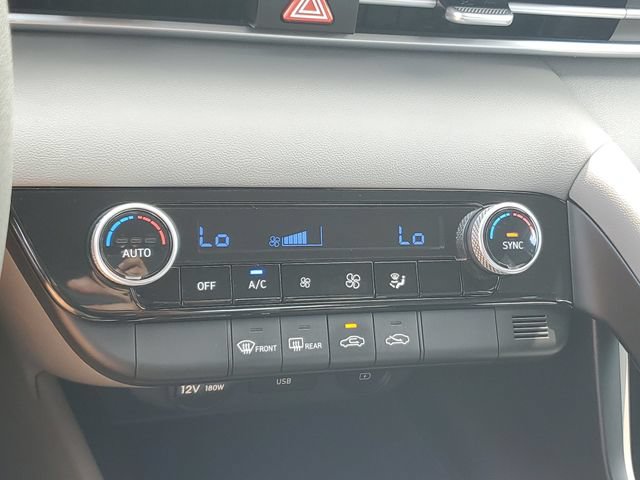 Used 2023 Hyundai Elantra SEL FWD image 29