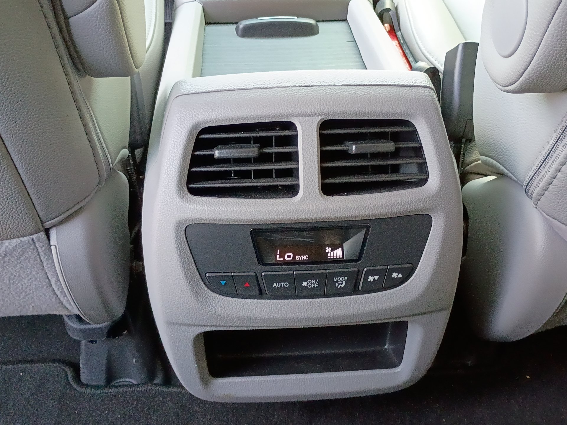 Used 2018 Honda Pilot EX-L image 18