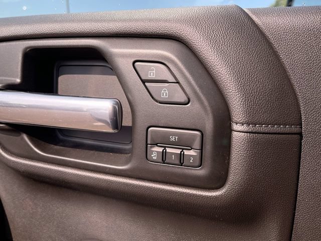 Used 2020 Chevrolet Silverado 1500 LTZ w/ LTZ Plus Package AWD/4WD image 36