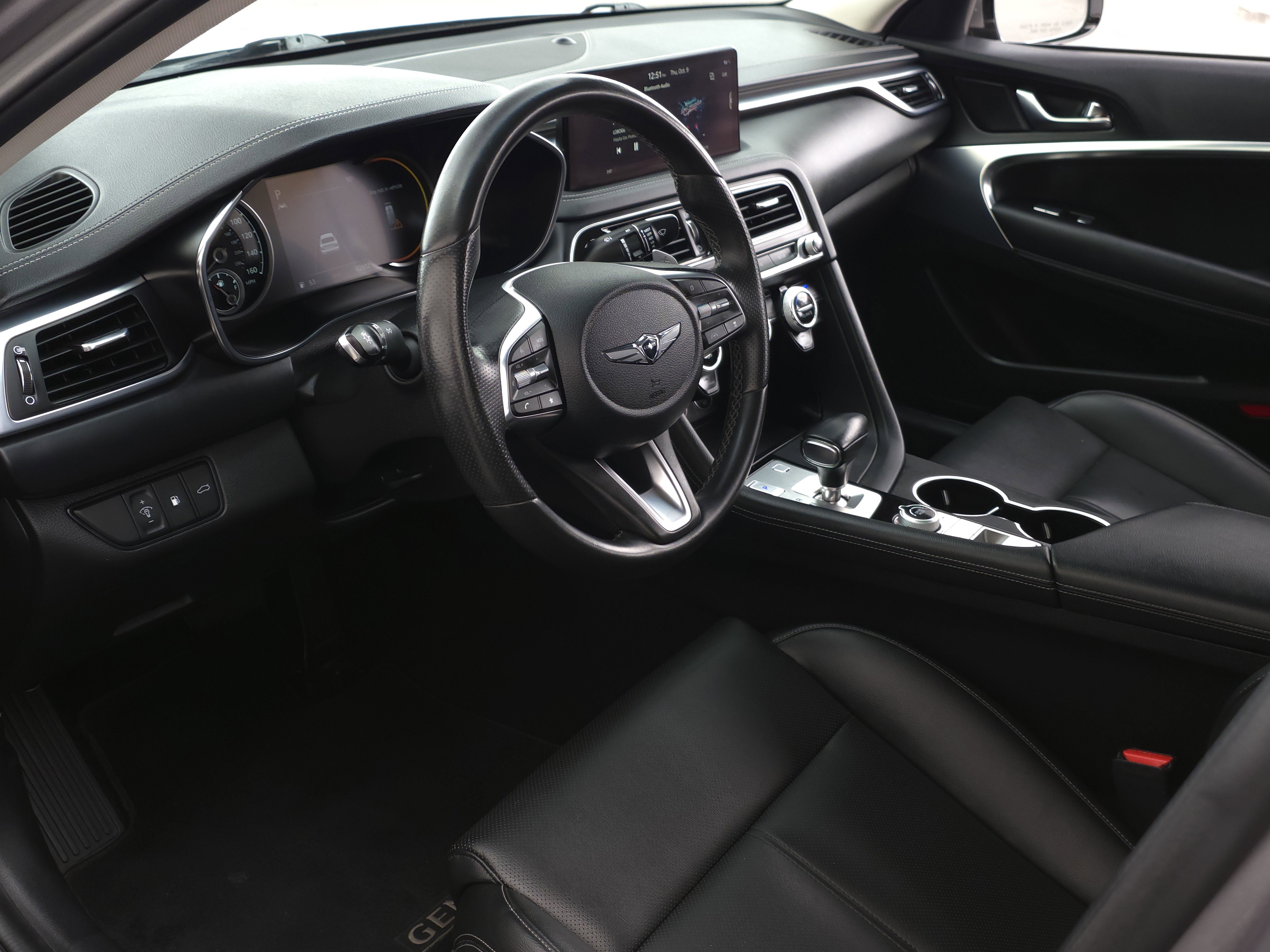 Used 2022 Genesis G70 2.0T image 8