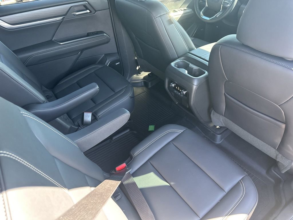 Used 2025 GMC Acadia Elevation w/ Elevation Premium Package image 26