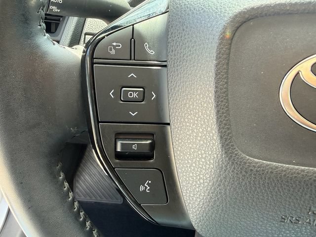 Used 2024 Toyota Prius XLE FWD image 24