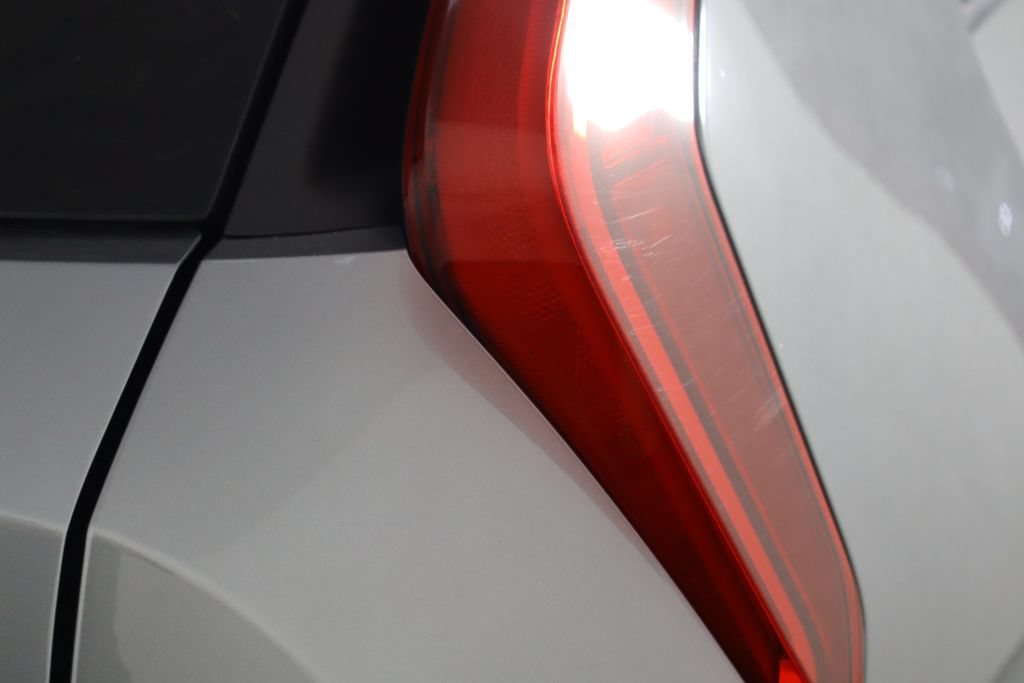 Used 2023 Kia Niro Wind w/ Wind Preserve Package FWD image 38