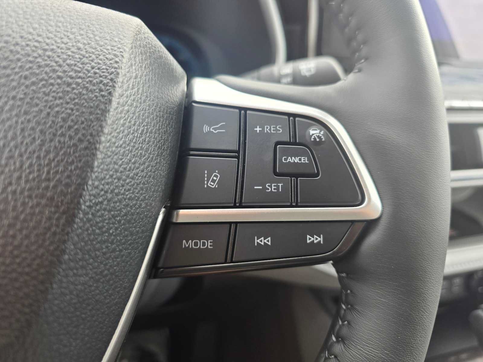 New 2026 Toyota Highlander Limited AWD/4WD image 32