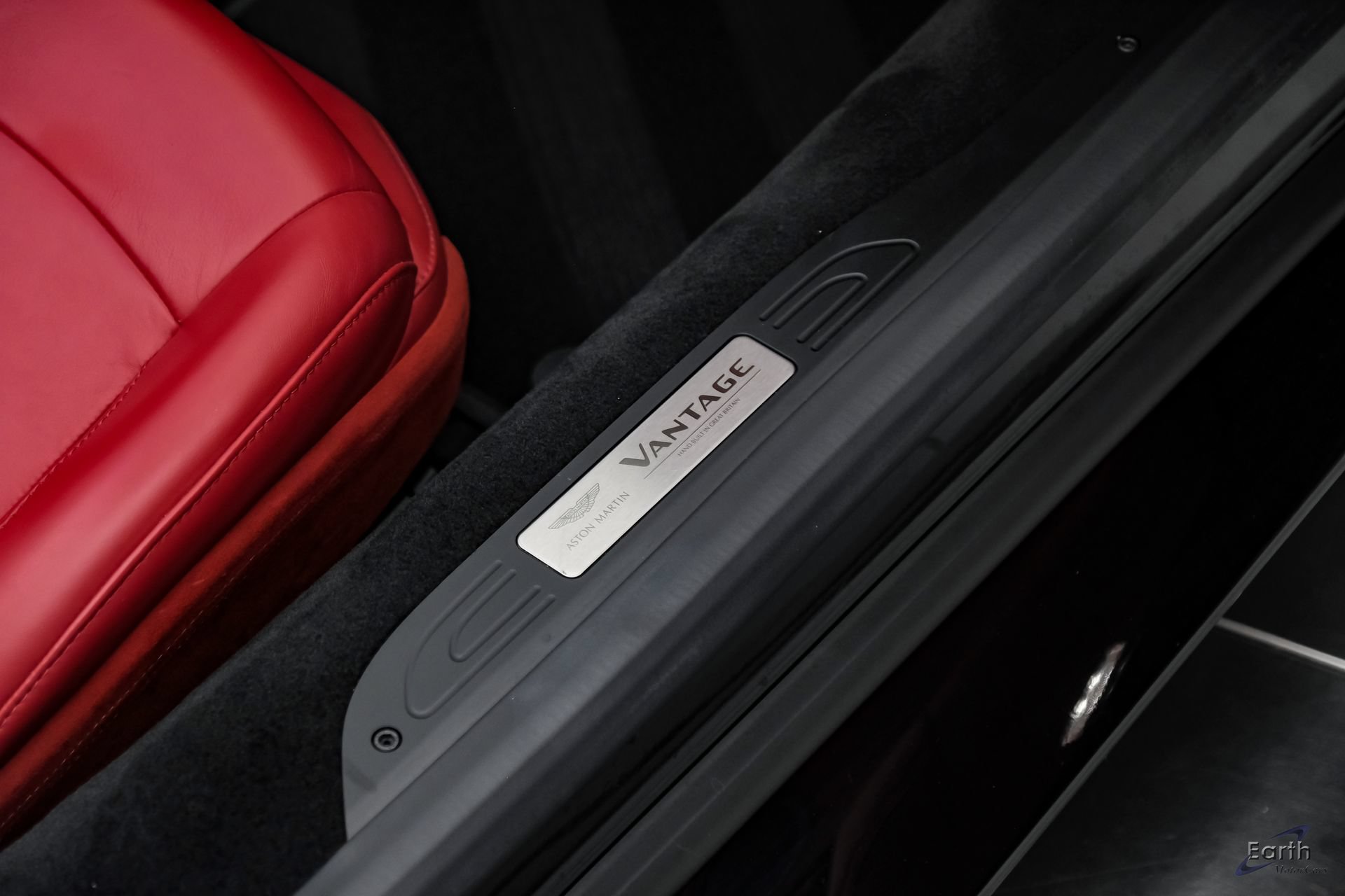 Used 2022 Aston Martin V8 Vantage Roadster RWD image 57