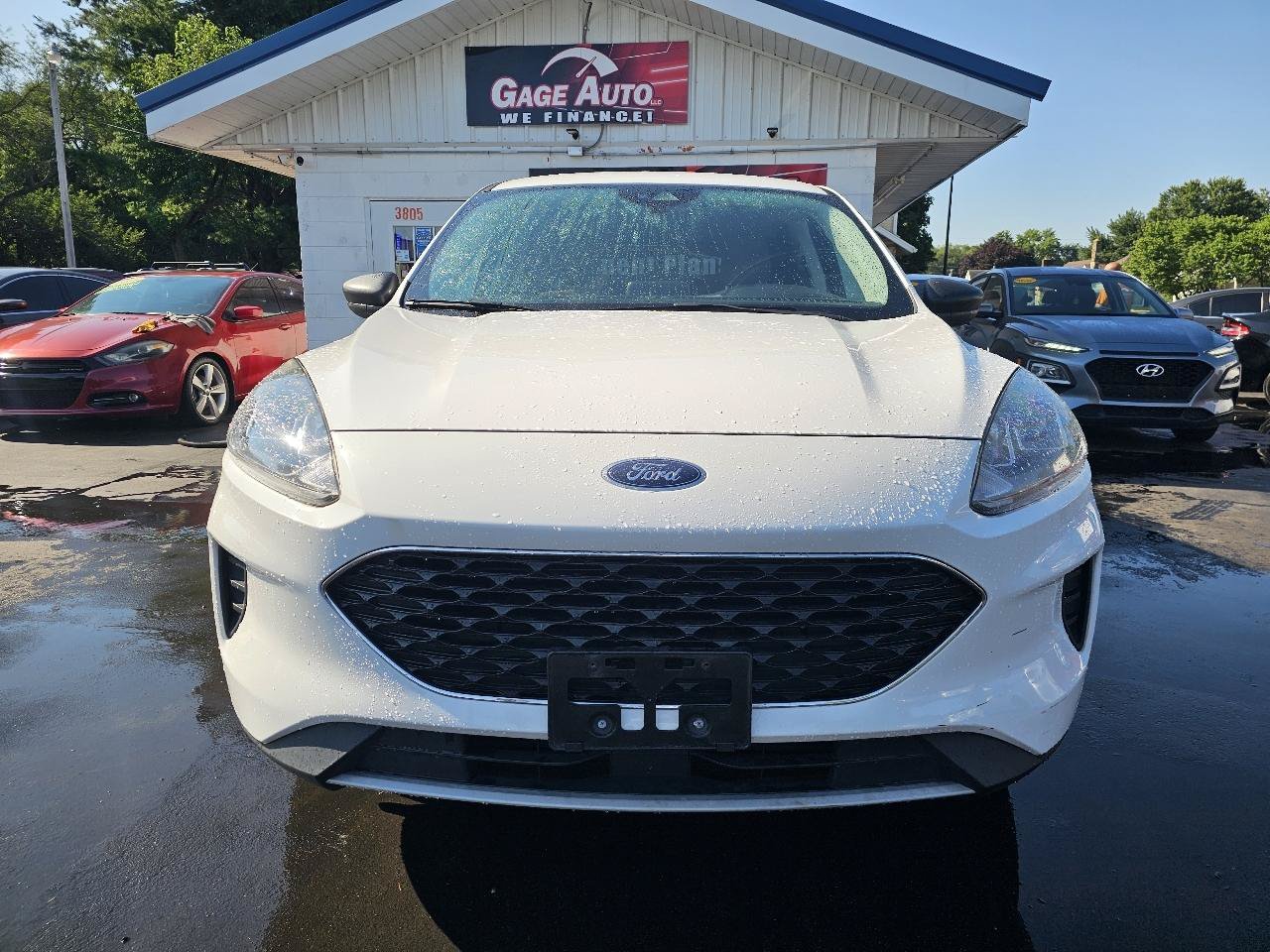 Used 2022 Ford Escape SE FWD image 3