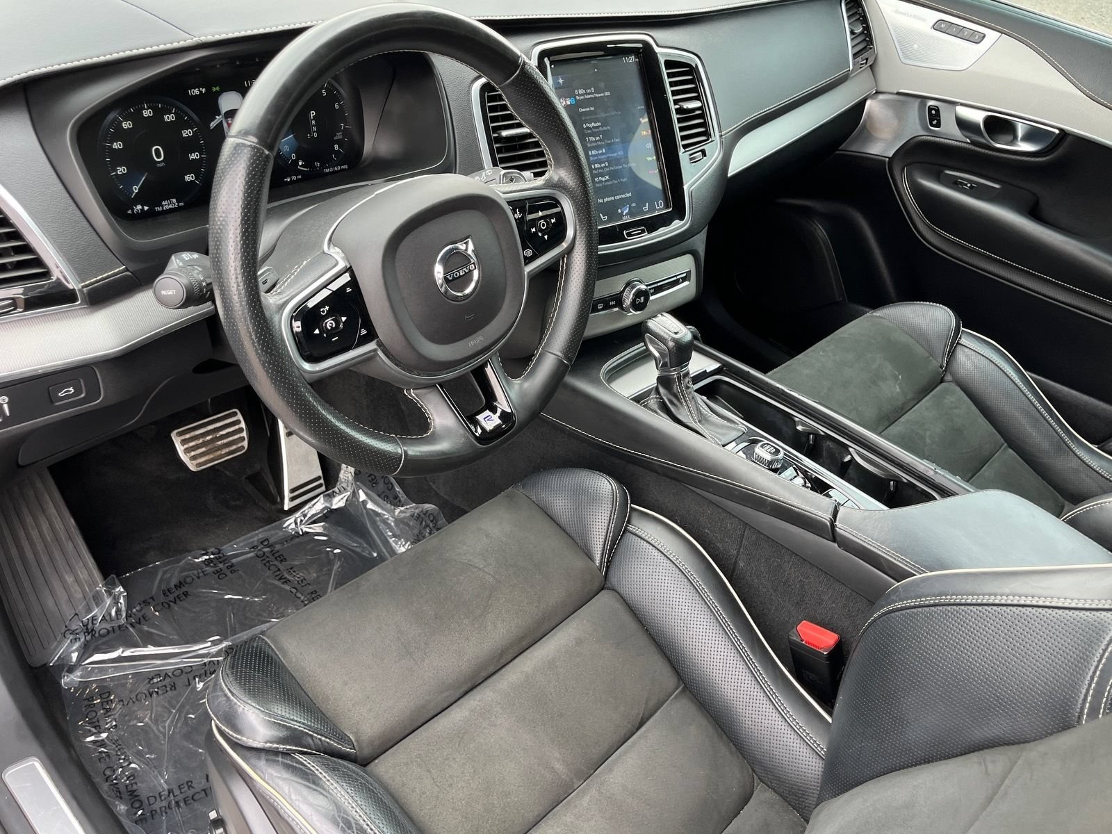 Used 2019 Volvo XC90 T6 R-Design w/ Advanced Package AWD/4WD image 16
