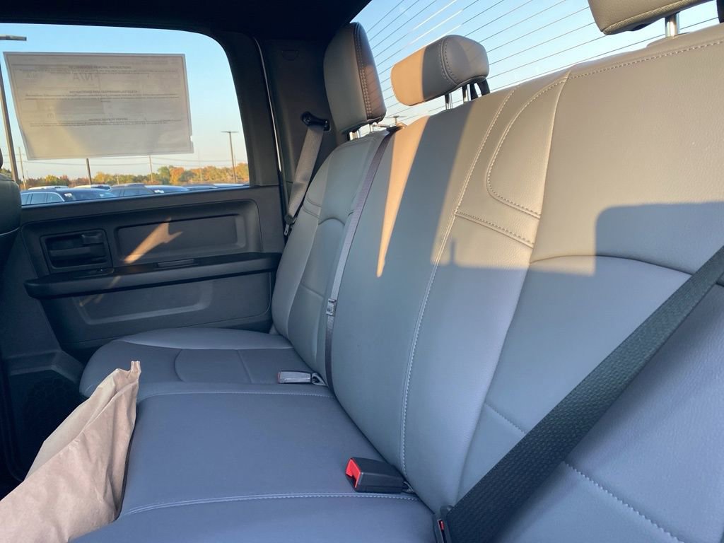 New 2026 RAM 3500 Tradesman AWD/4WD image 31