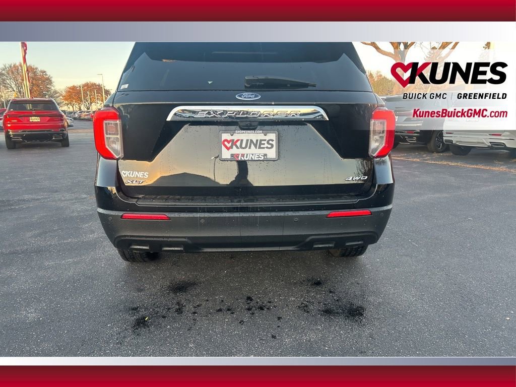 Used 2023 Ford Explorer XLT image 8