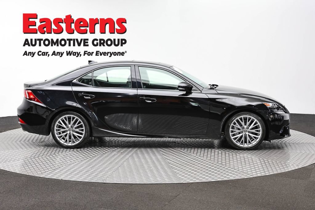 Used 2016 Lexus IS 300 AWD w/ Navigation System Package image 4