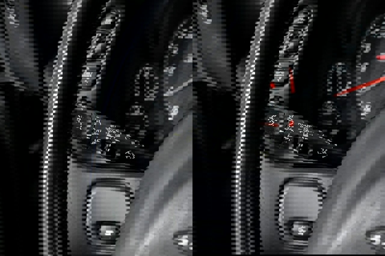 Used 2003 Chevrolet Corvette Z06 w/ Memory Package, 3 Drivers image 27