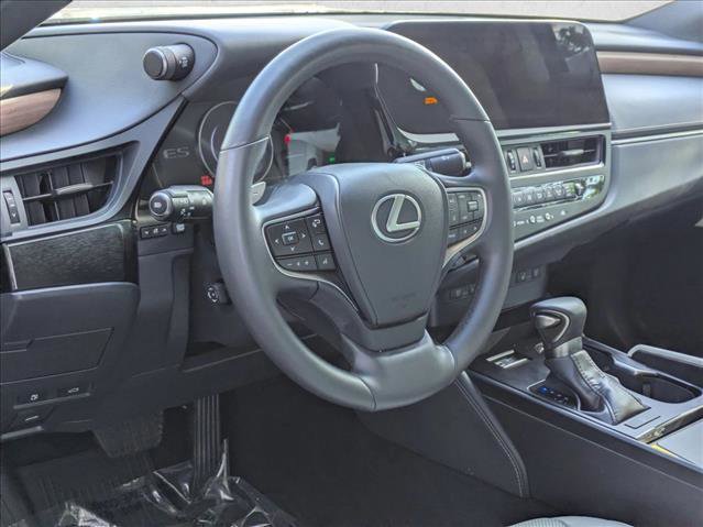Used 2025 Lexus ES 350 w/ Premium Package image 10