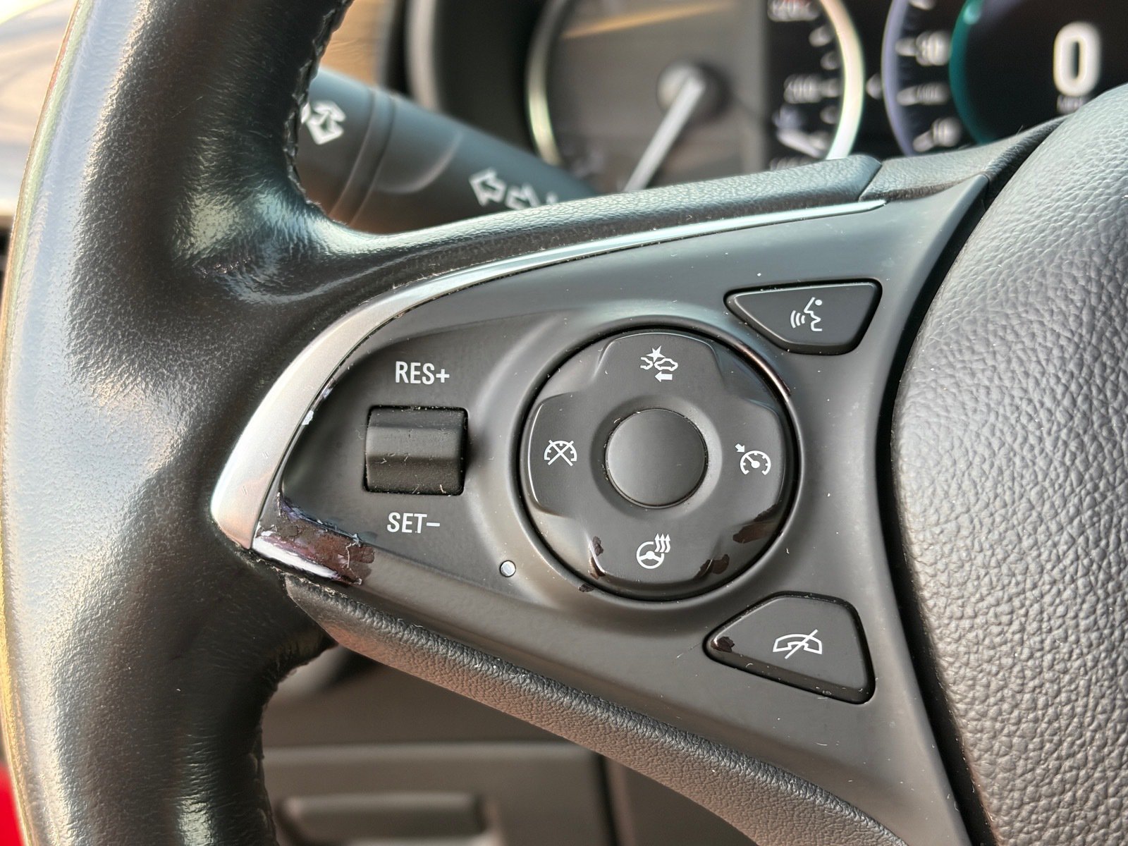 Used 2019 Buick Envision Premium AWD/4WD image 24