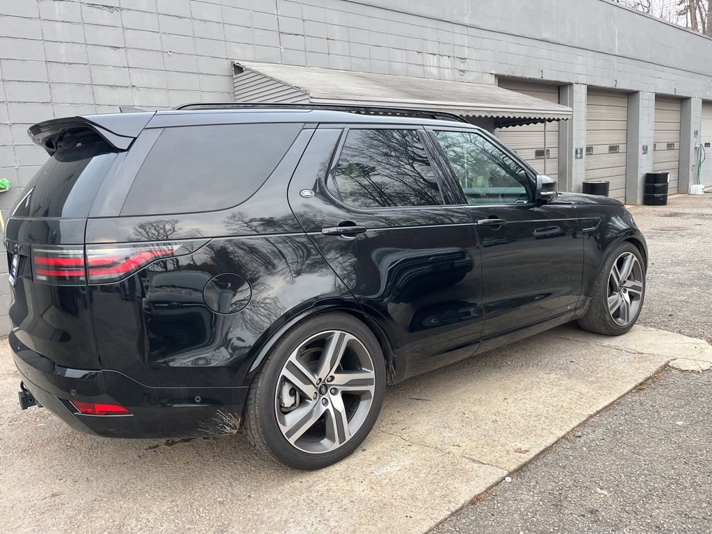 Used 2022 Land Rover Discovery HSE R-Dynamic image 10