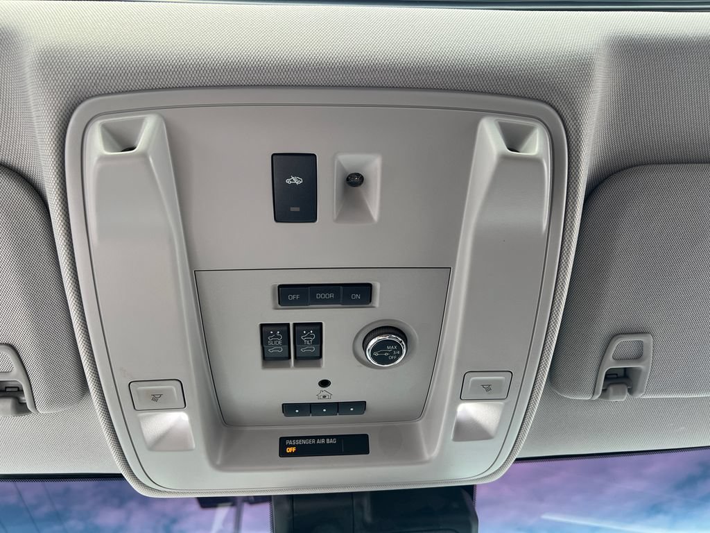 Used 2019 GMC Yukon XL Denali w/ Denali Ultimate Package AWD/4WD image 35