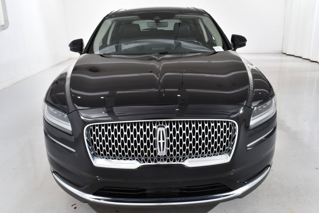 Used 2022 Lincoln Nautilus Reserve image 3