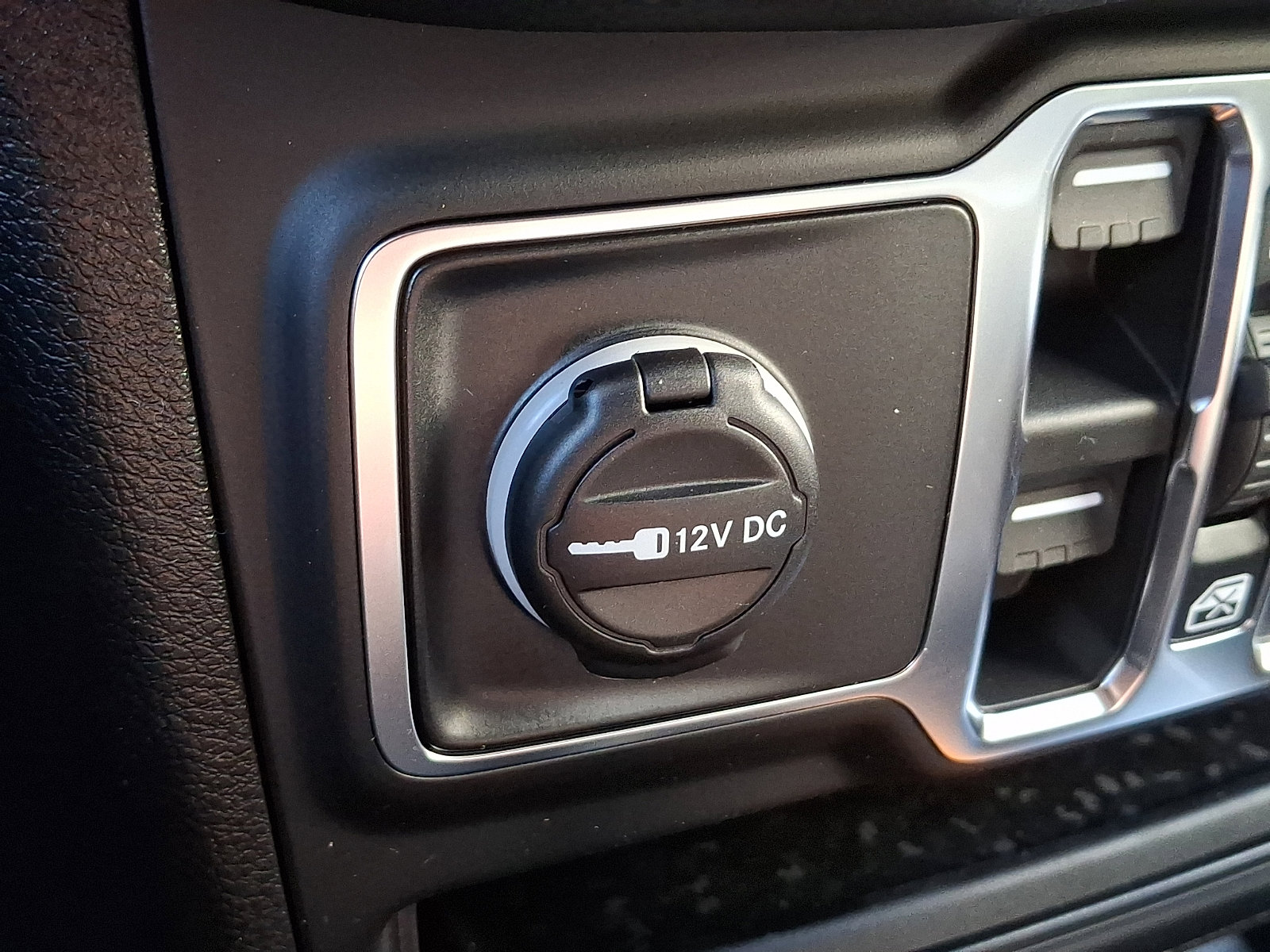 New 2026 Jeep Wrangler Sport S image 13