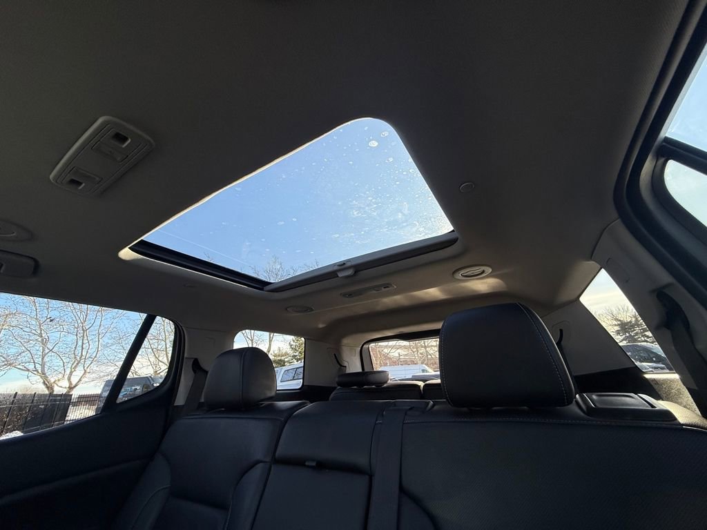 Used 2022 GMC Acadia SLT image 38