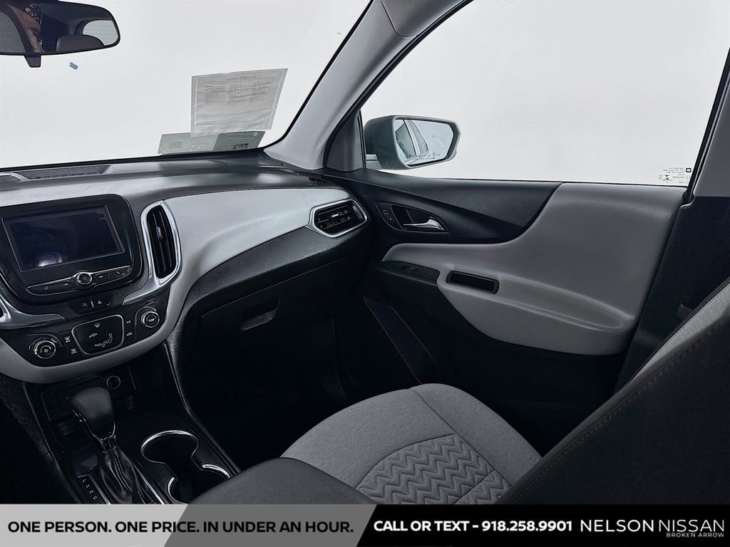 Used 2023 Chevrolet Equinox LS w/ LS Convenience Package FWD image 21