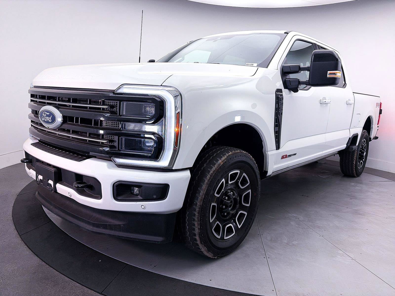 Used 2025 Ford F350 Platinum AWD/4WD image 15