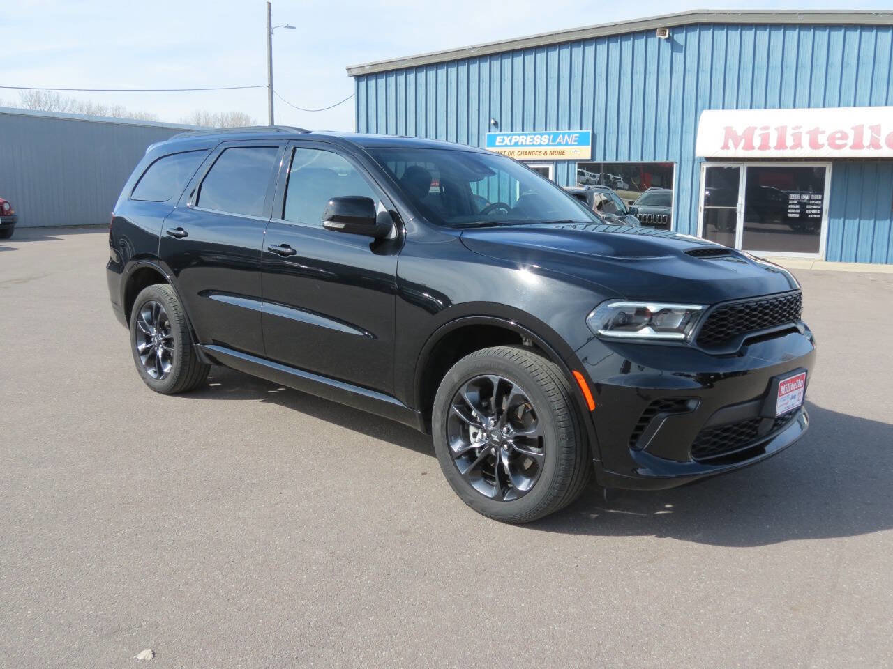 Used 2024 Dodge Durango GT image 2