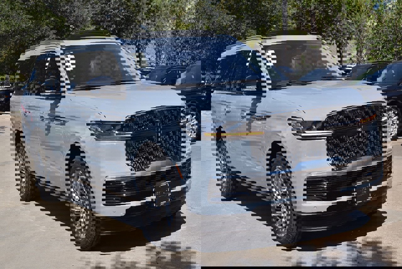 New 2025 Lincoln Navigator L Reserve image 10
