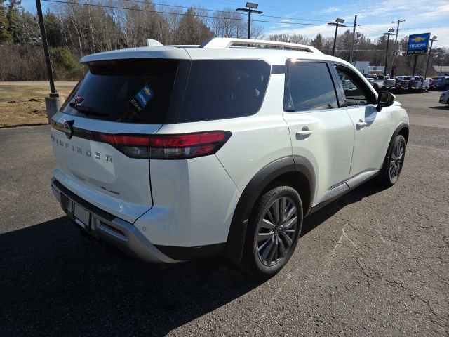 Used 2023 Nissan Pathfinder SL image 31