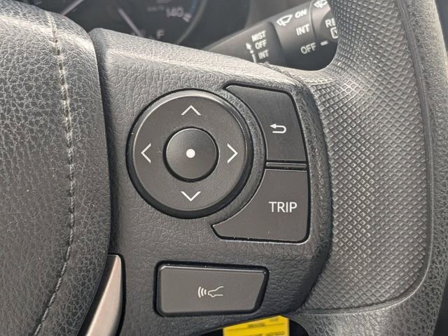 Used 2018 Toyota RAV4 LE image 24