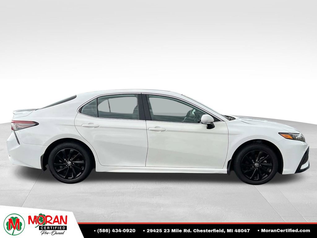 Used 2024 Toyota Camry SE FWD image 6
