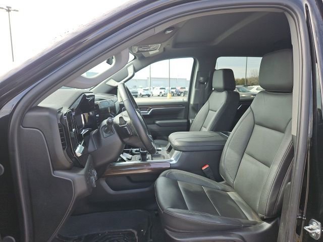 Used 2025 Chevrolet Silverado 1500 LT Trail Boss w/ LT Trail Boss Premium Package image 13