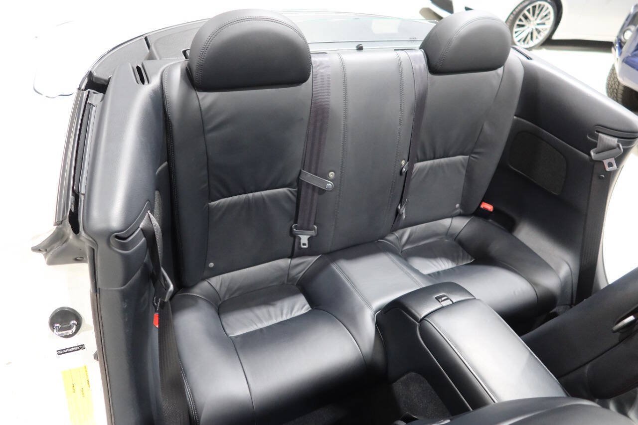 Used 2005 Lexus SC 430 Convertible RWD image 16