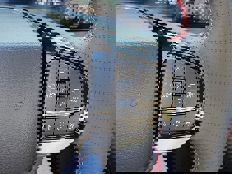 New 2026 Ford Explorer ST-Line w/ ST-Line Street Pack image 25