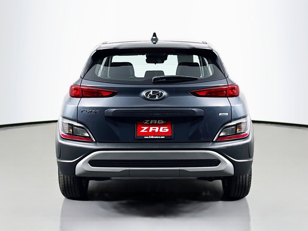 Used 2022 Hyundai Kona SE w/ Cargo Package AWD/4WD image 4