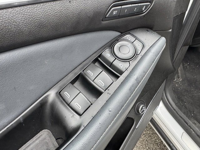 Used 2024 Buick Enclave Premium image 11