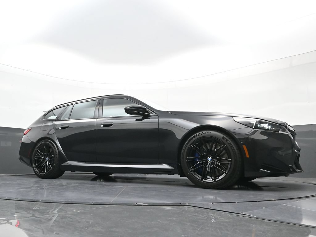 New 2027 BMW M5 Touring AWD/4WD image 22