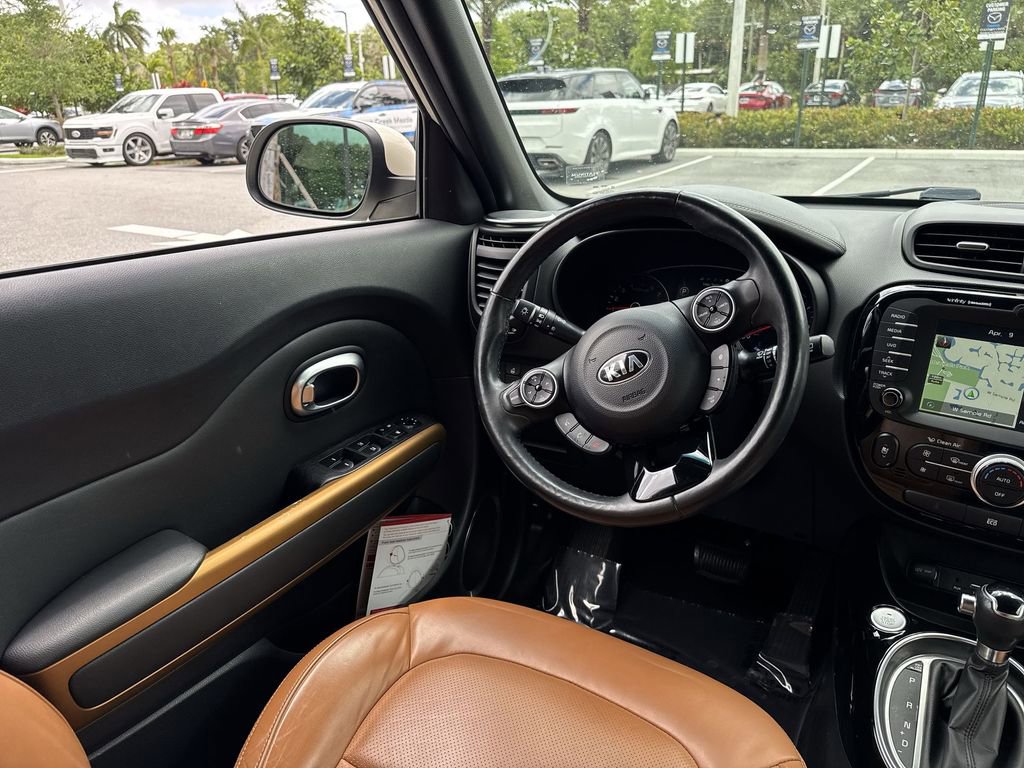 Used 2015 Kia Soul ! w/ Sun & Sound Package image 21